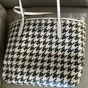 New Coach Tote Houndstooth